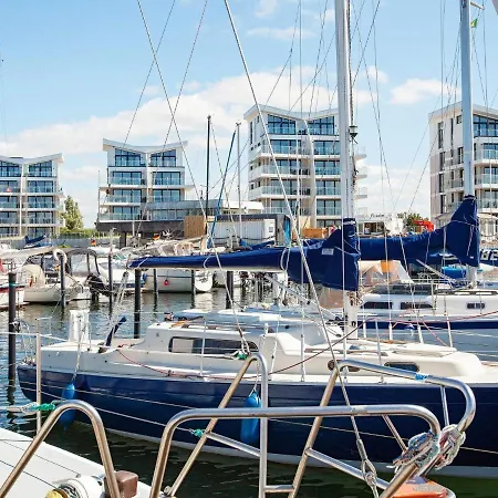 Three-bedroom In 11 Apartment Wendtorf