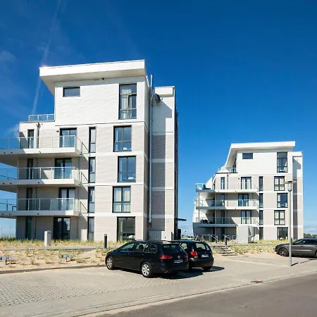 Apartment Three-bedroom In 11 *